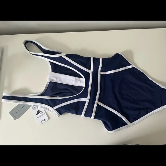 Target Swimsuit - brand new - Picture 4 of 5